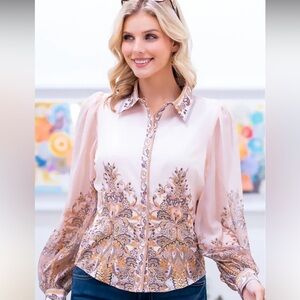 {Taelynn} Floral Blouse